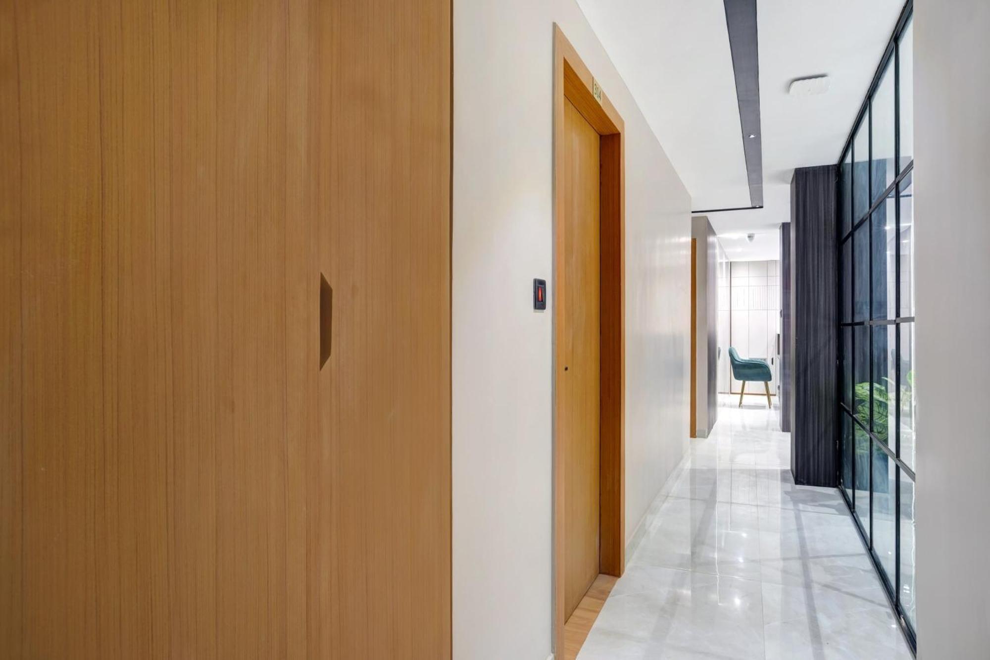 Townhouse Oak Sarusajai Stadium Dispur Eksteriør billede